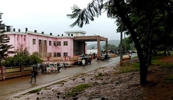5 bệnh nhân tử vong tại bệnh viện, nghi do bị "tiêm nhầm thuốc"- Ảnh 1. 5 bệnh nhân tử vong tại bệnh viện, nghi do bị "tiêm nhầm thuốc"- Ảnh 1.