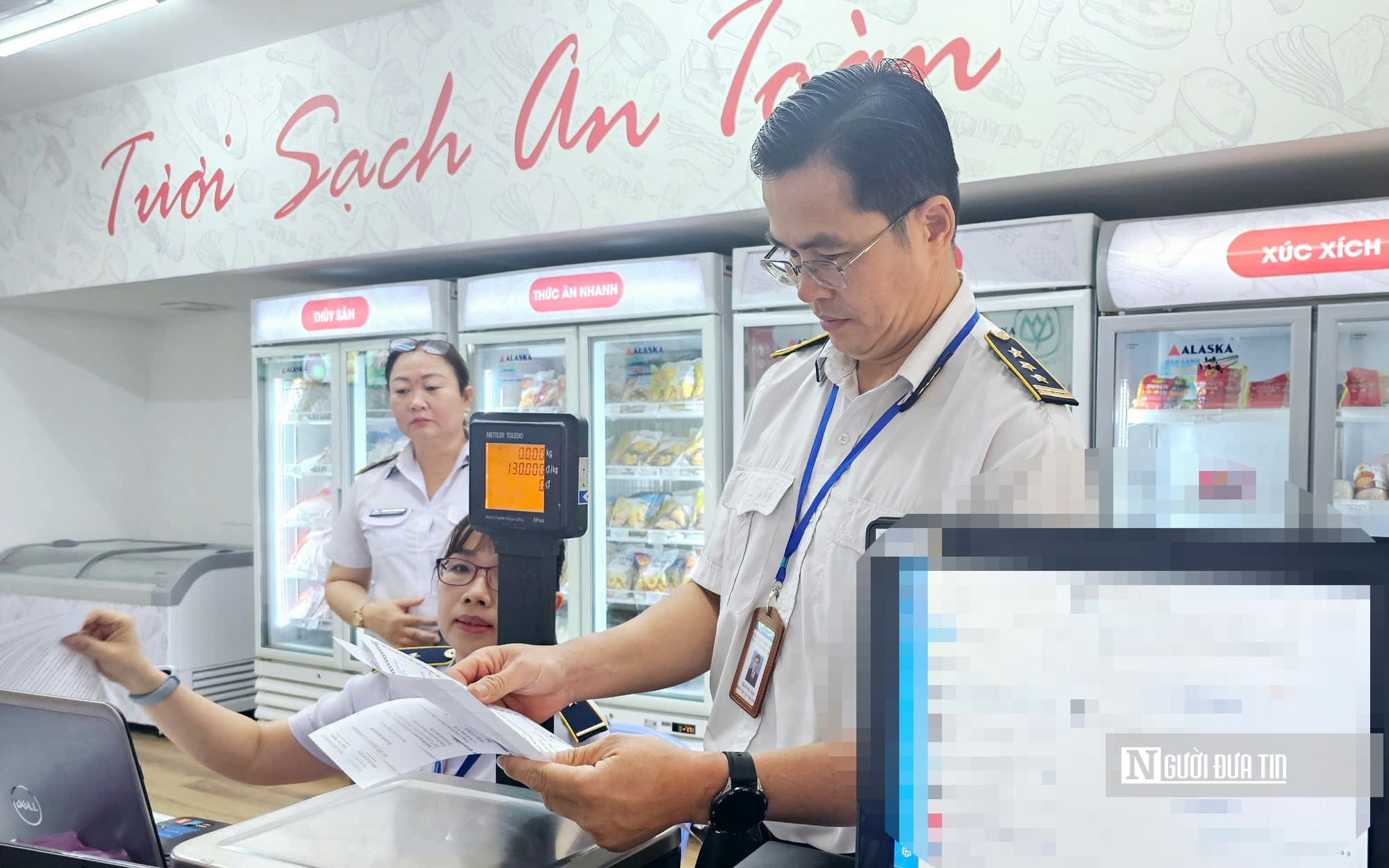 Kiểm tra đột xuất nhiều cửa hàng của Công ty C.P ở Bình Dương