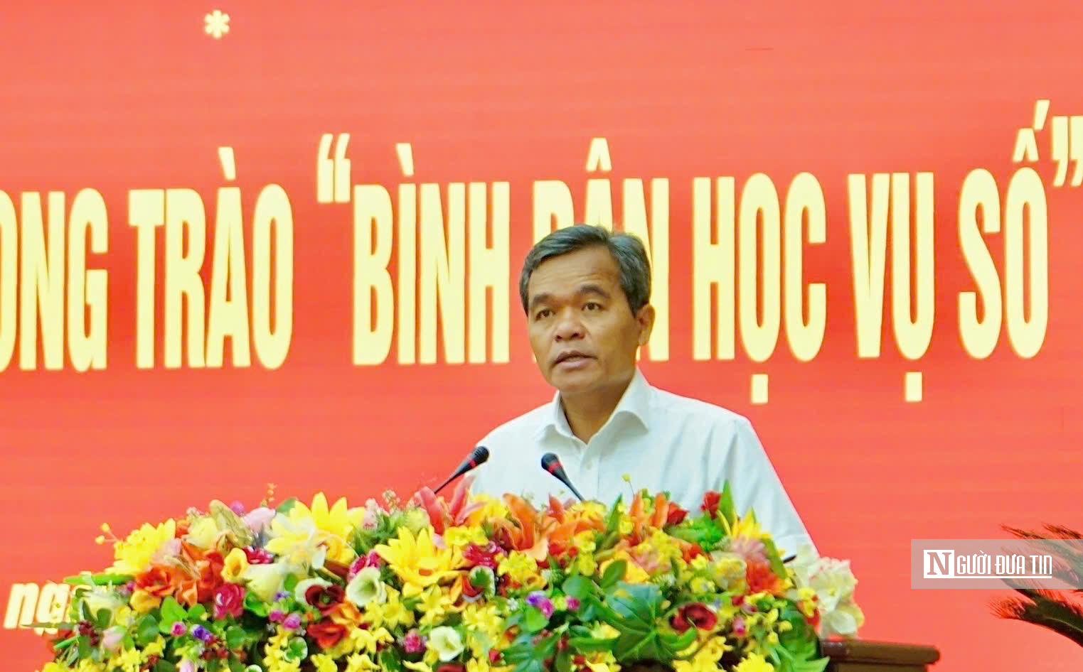 Lãnh đạo tỉnh Gia Lai: "Bình dân học vụ số" nâng tầm tinh thần học tập không ngừng- Ảnh 1. Lãnh đạo tỉnh Gia Lai: "Bình dân học vụ số" nâng tầm tinh thần học tập không ngừng- Ảnh 1.