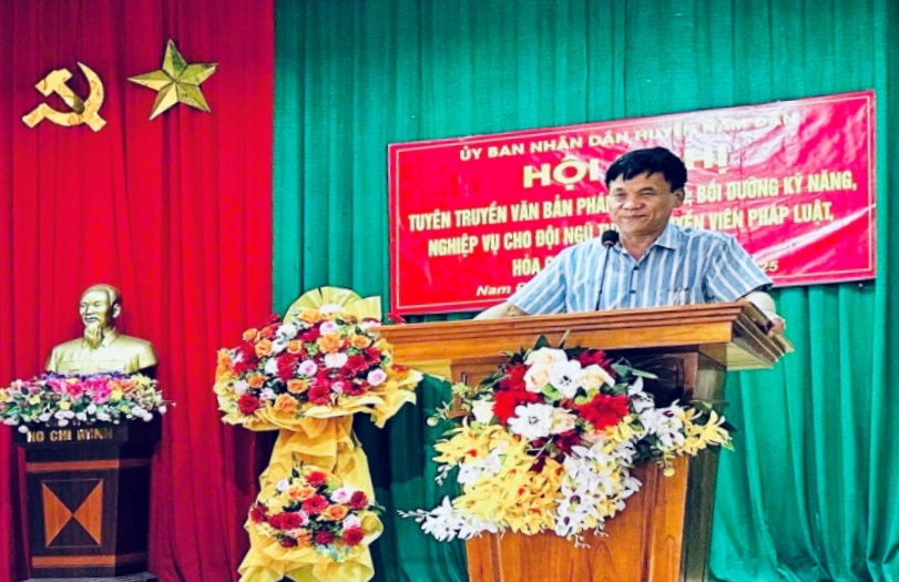Hội Luật gia tỉnh Nghệ An đẩy mạnh tư vấn Luật Đất đai cho người dân- Ảnh 1. Hội Luật gia tỉnh Nghệ An đẩy mạnh tư vấn Luật Đất đai cho người dân- Ảnh 1.