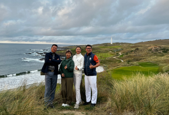 Thành viên VinClub trải nghiệm đặc quyền nghỉ dưỡng golf tại Úc- Ảnh 1. Thành viên VinClub trải nghiệm đặc quyền nghỉ dưỡng golf tại Úc- Ảnh 1.