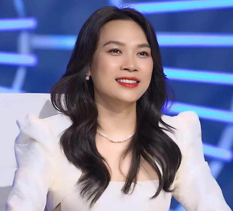 Cuộc sống của mẹ ruột Mỹ Tâm: Hoa khôi xứ Quảng một thời, xế chiều an hưởng hạnh phúc- Ảnh 1. Cuộc sống của mẹ ruột Mỹ Tâm: Hoa khôi xứ Quảng một thời, xế chiều an hưởng hạnh phúc- Ảnh 1.