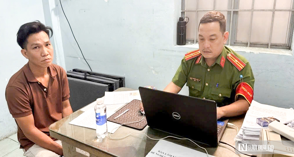 Thủ đoạn của "con bạc" trổ mái tôn trộm sạch tiền ở tiệm tạp hóa- Ảnh 2. Thủ đoạn của "con bạc" trổ mái tôn trộm sạch tiền ở tiệm tạp hóa- Ảnh 2.