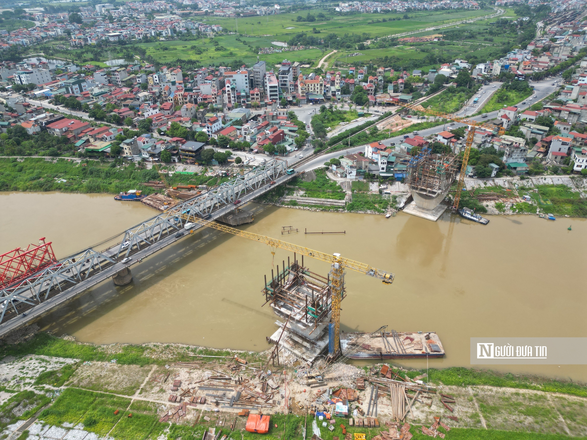 Hai trụ cầu tại dự án nghìn tỷ trơ trọi sau nhiều năm thi công- Ảnh 2. Hai trụ cầu tại dự án nghìn tỷ trơ trọi sau nhiều năm thi công- Ảnh 2.