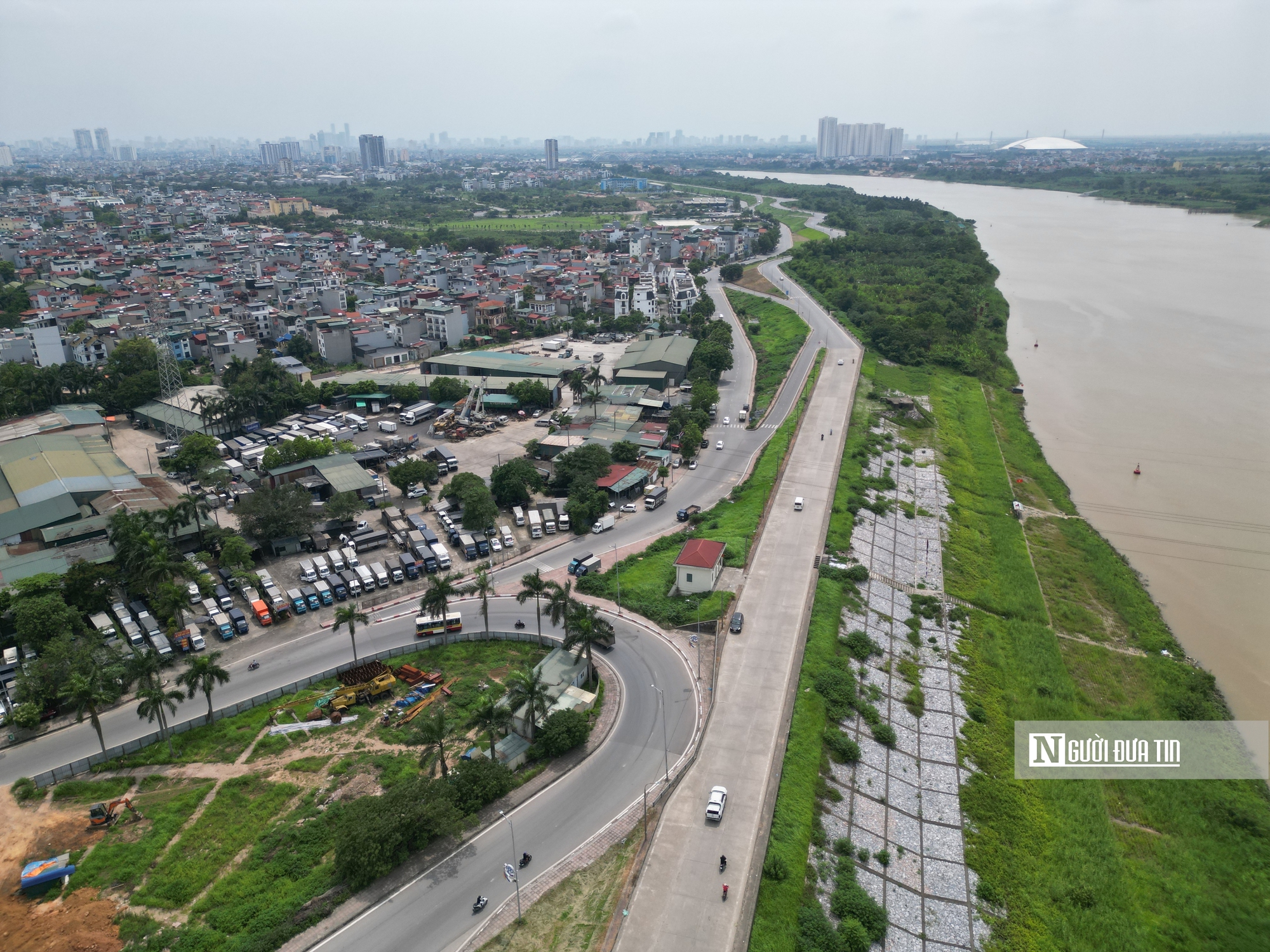 Hai trụ cầu tại dự án nghìn tỷ trơ trọi sau nhiều năm thi công- Ảnh 7. Hai trụ cầu tại dự án nghìn tỷ trơ trọi sau nhiều năm thi công- Ảnh 7.
