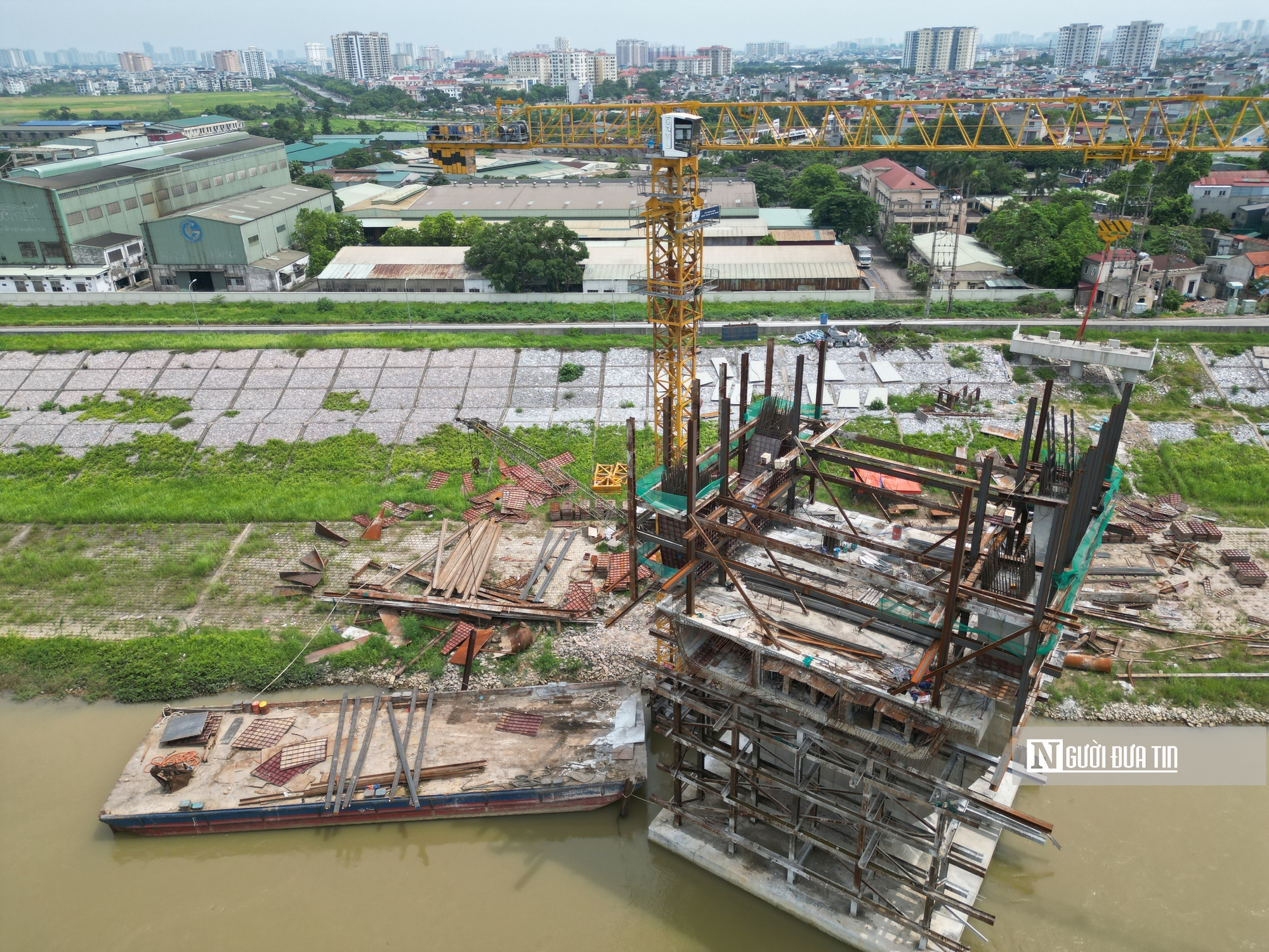 Hai trụ cầu tại dự án nghìn tỷ trơ trọi sau nhiều năm thi công- Ảnh 8. Hai trụ cầu tại dự án nghìn tỷ trơ trọi sau nhiều năm thi công- Ảnh 8.