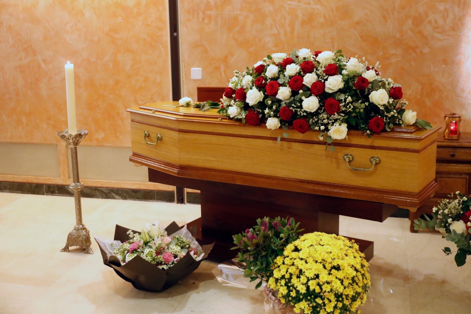 Cụ bà đã chết bất ngờ "sống lại" ngay trước khi chôn cất- Ảnh 1.