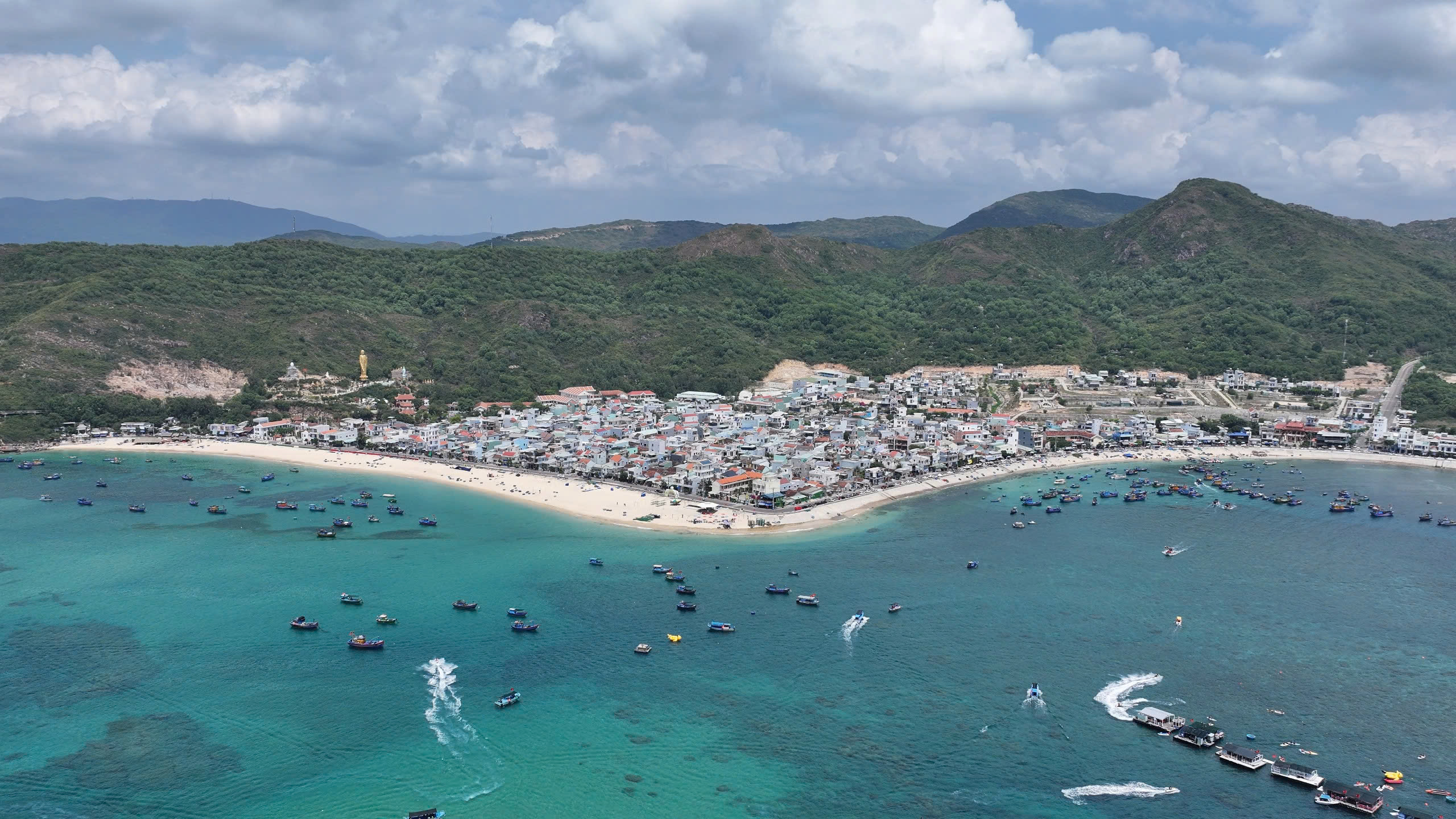 Nét duyên làng chài Nhơn Lý, làng du lịch cộng đồng đầu tiên ở Bình Định- Ảnh 1. Nét duyên làng chài Nhơn Lý, làng du lịch cộng đồng đầu tiên ở Bình Định- Ảnh 1.