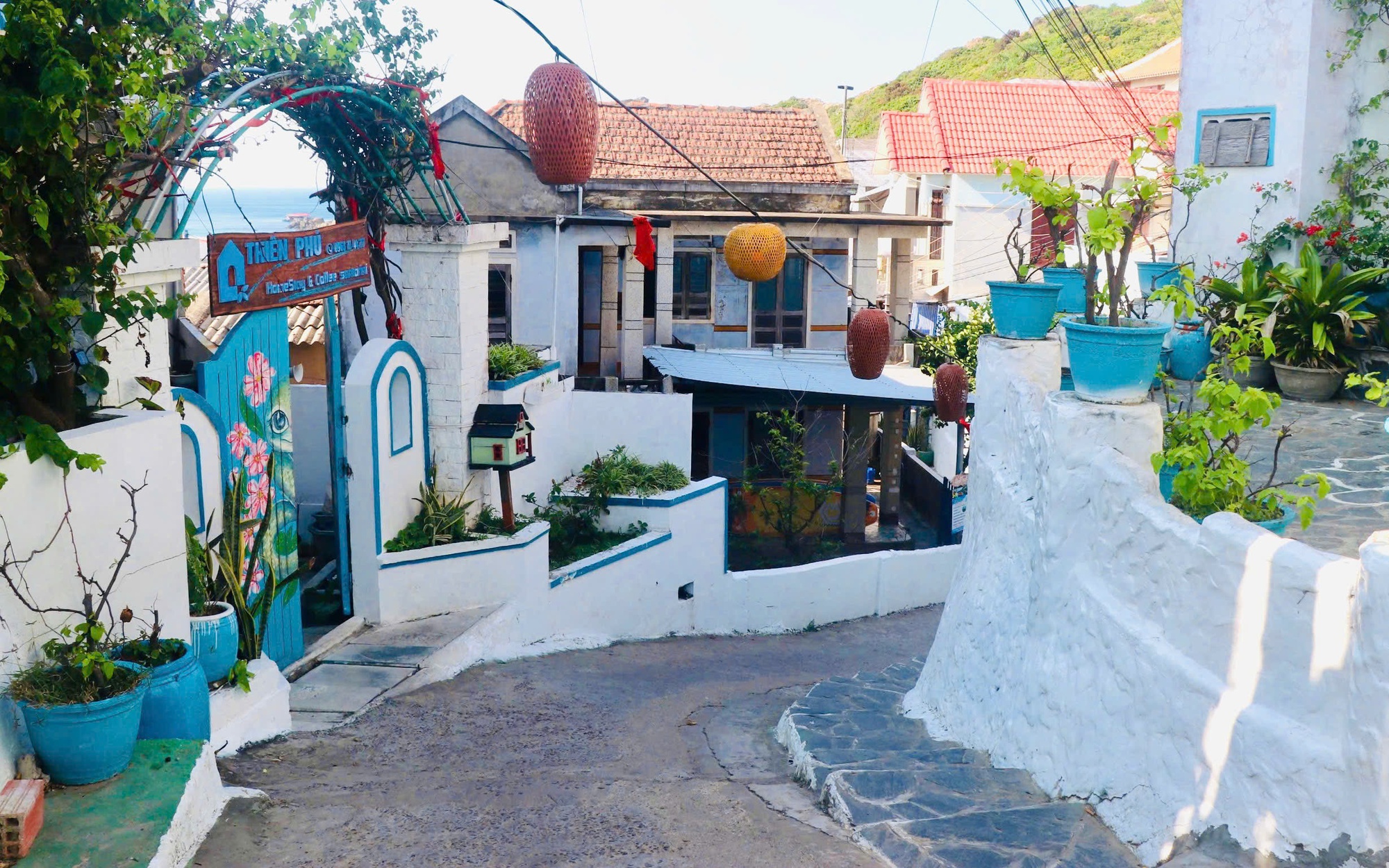 Khám phá vẻ đẹp quyến rũ của "cánh đồng rong mơ" trên biển Nhơn Hải- Ảnh 8. Nét duyên làng chài Nhơn Lý, làng du lịch cộng đồng đầu tiên ở Bình Định