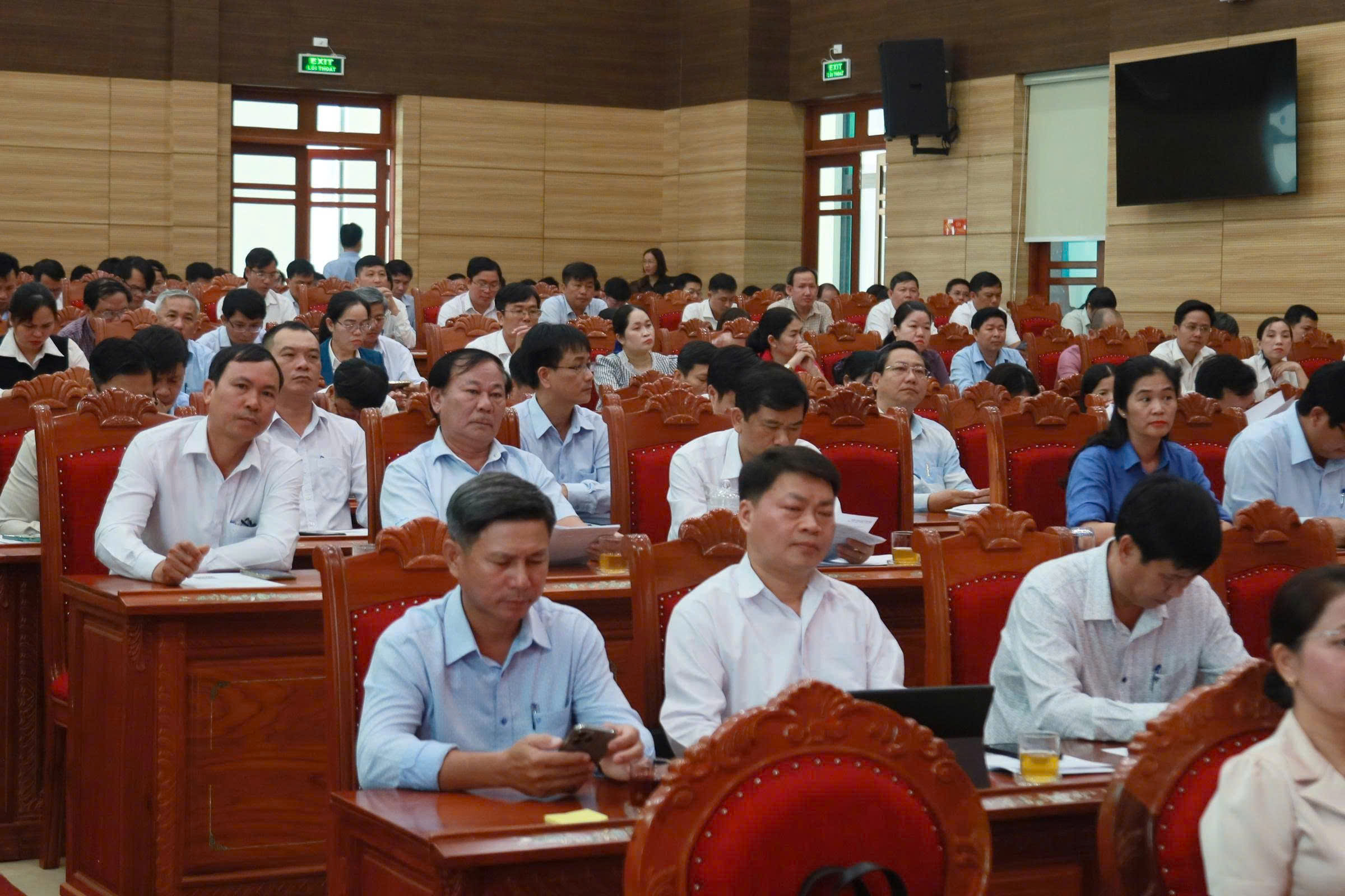 Ban Thường vụ Tỉnh ủy Bình Định làm việc với cán bộ chủ chốt dự kiến của 58 xã, phường mới- Ảnh 2.