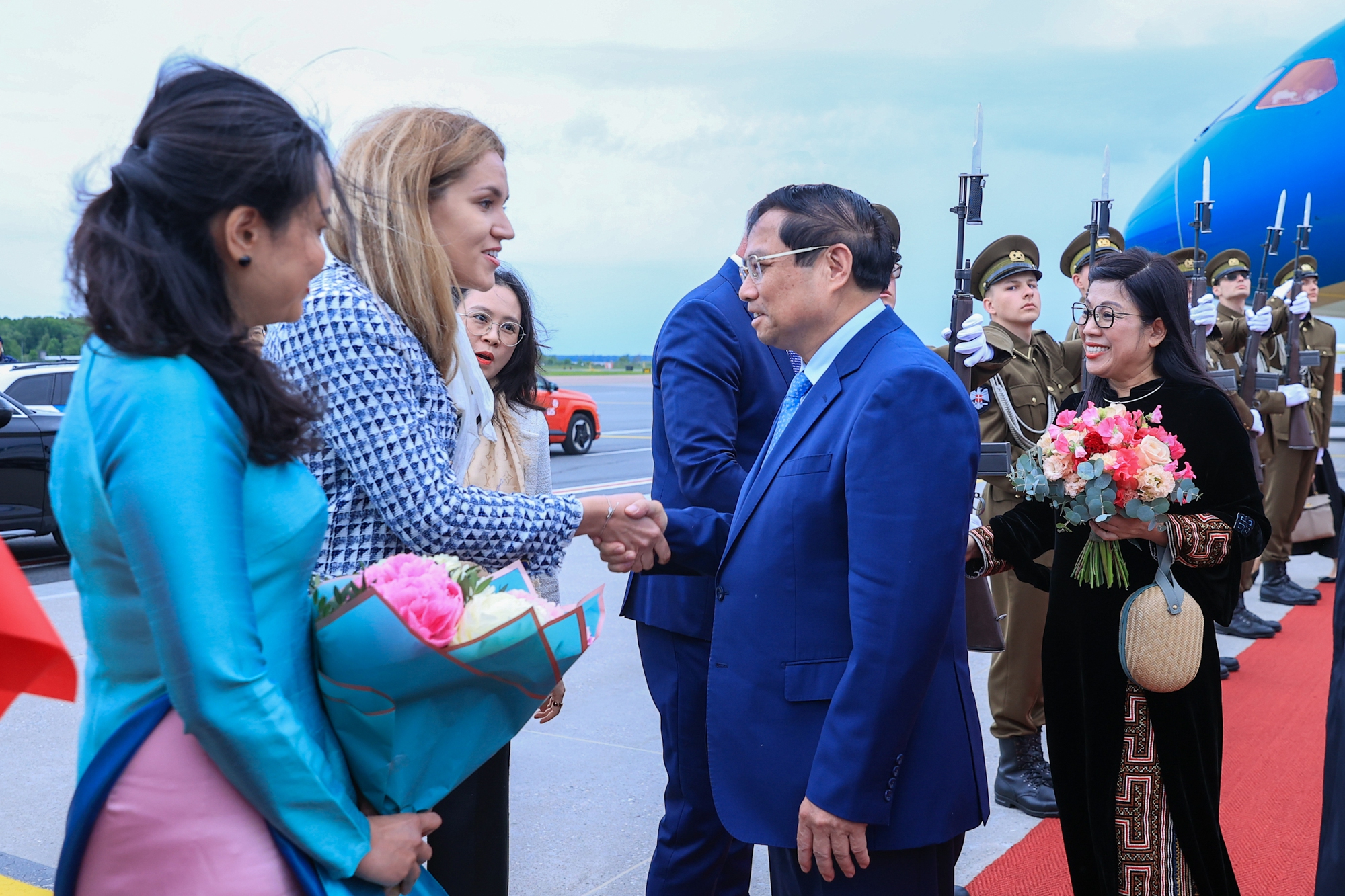 Thủ tướng Phạm Minh Chính tới Thủ đô Tallinn, bắt đầu thăm chính thức Estonia- Ảnh 1. Thủ tướng Phạm Minh Chính tới Thủ đô Tallinn, bắt đầu thăm chính thức Estonia- Ảnh 1.