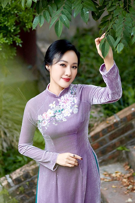 BTV Hoài Anh khoe nhan sắc ở tuổi 45- Ảnh 7. BTV Hoài Anh khoe nhan sắc ở tuổi 45- Ảnh 7.