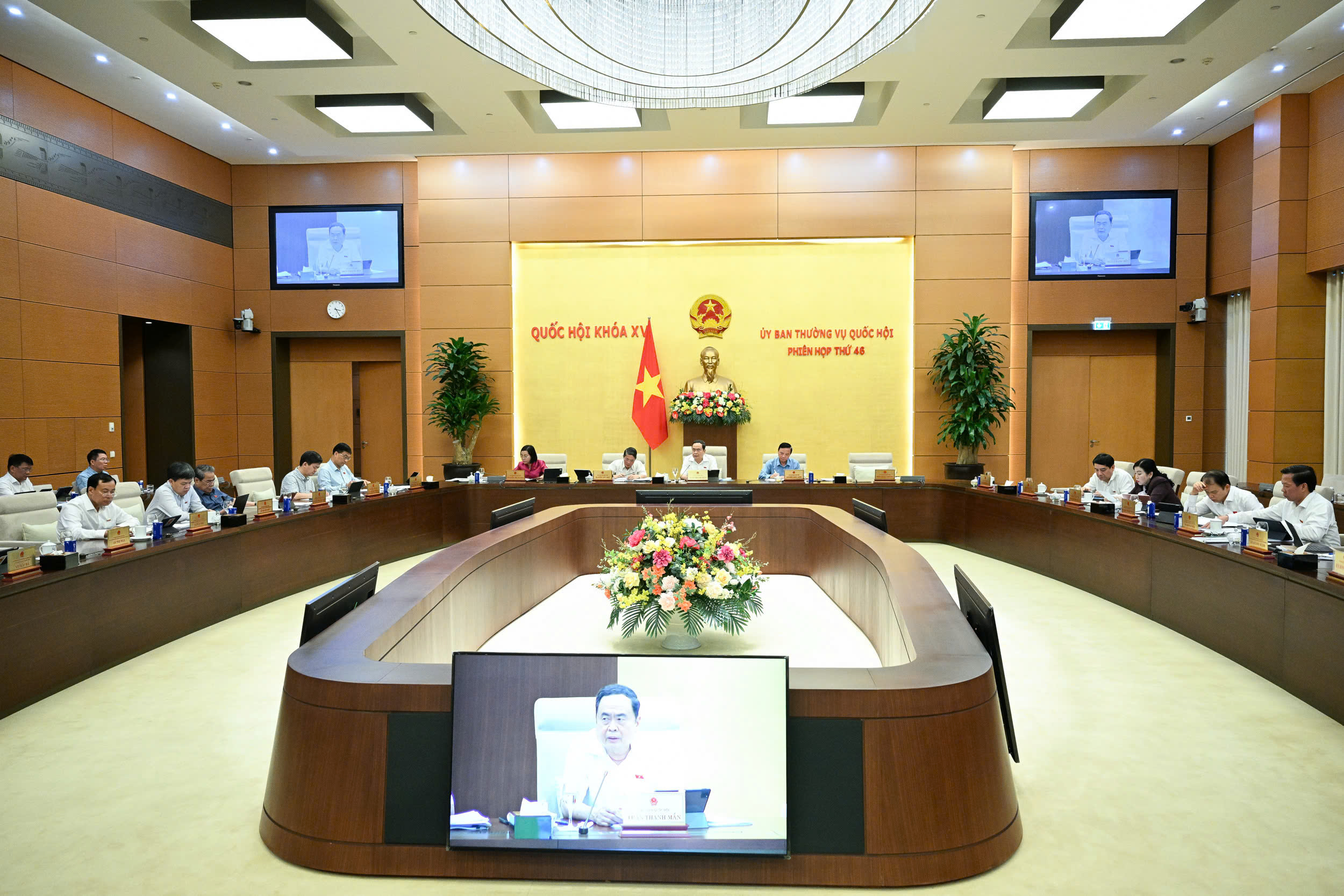 Không hạn chế doanh nghiệp Nhà nước đầu tư bất động sản- Ảnh 2. Không hạn chế doanh nghiệp Nhà nước đầu tư bất động sản- Ảnh 2.