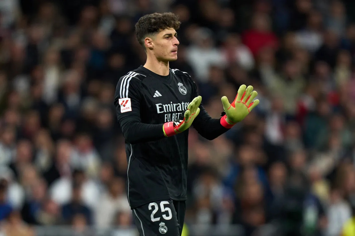 Arsenal cân nhắc chiêu mộ thủ môn Kepa Arrizabalaga từ Chelsea. (Ảnh: Getty) Arsenal cân nhắc chiêu mộ thủ môn Kepa Arrizabalaga từ Chelsea. (Ảnh: Getty)
