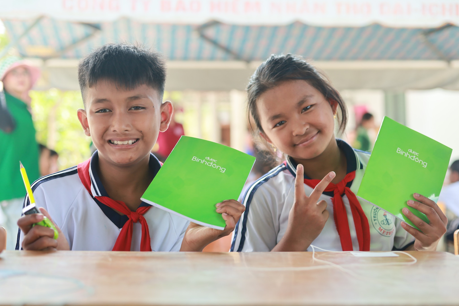 Dược Bình Đông - Khi "Cuộc Đời Nở Hoa" trở thành cầu nối giao thoa thế hệ- Ảnh 2. Dược Bình Đông - Khi "Cuộc Đời Nở Hoa" trở thành cầu nối giao thoa thế hệ- Ảnh 2.