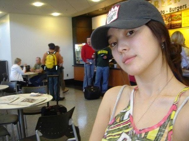 Song Hye Kyo tuổi đôi mươi giản dị, đẹp mộc đến nao lòng- Ảnh 4. Song Hye Kyo tuổi đôi mươi giản dị, đẹp mộc đến nao lòng- Ảnh 4.