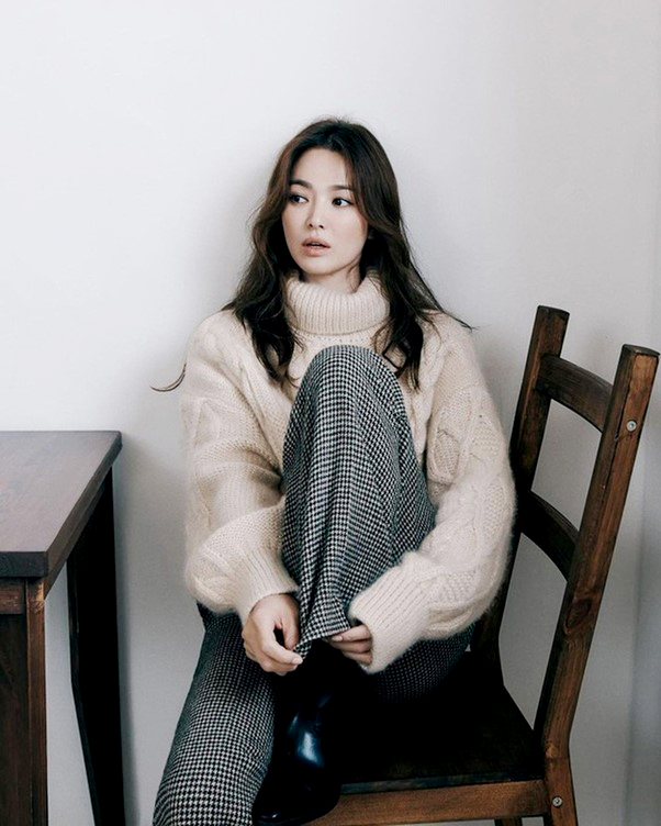 Song Hye Kyo tuổi đôi mươi giản dị, đẹp mộc đến nao lòng- Ảnh 8. Song Hye Kyo tuổi đôi mươi giản dị, đẹp mộc đến nao lòng- Ảnh 8.