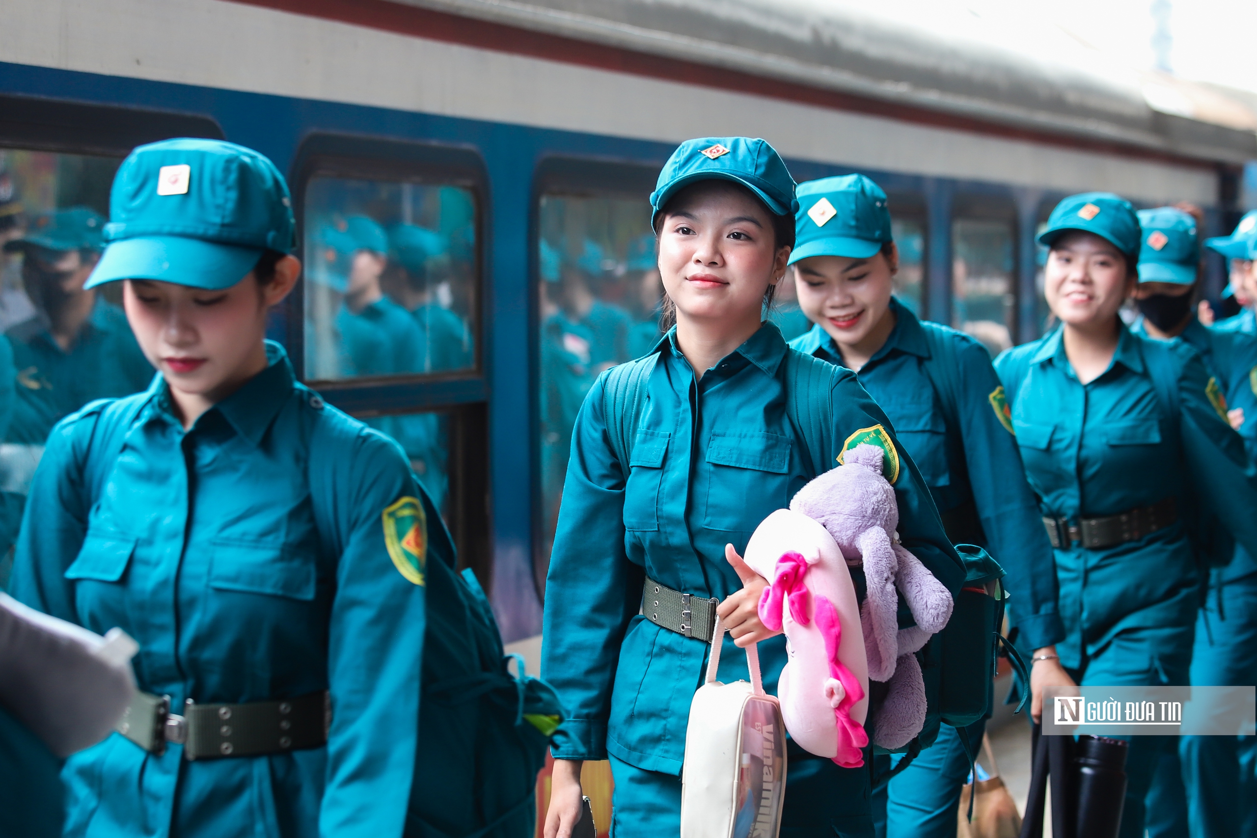 Những Những