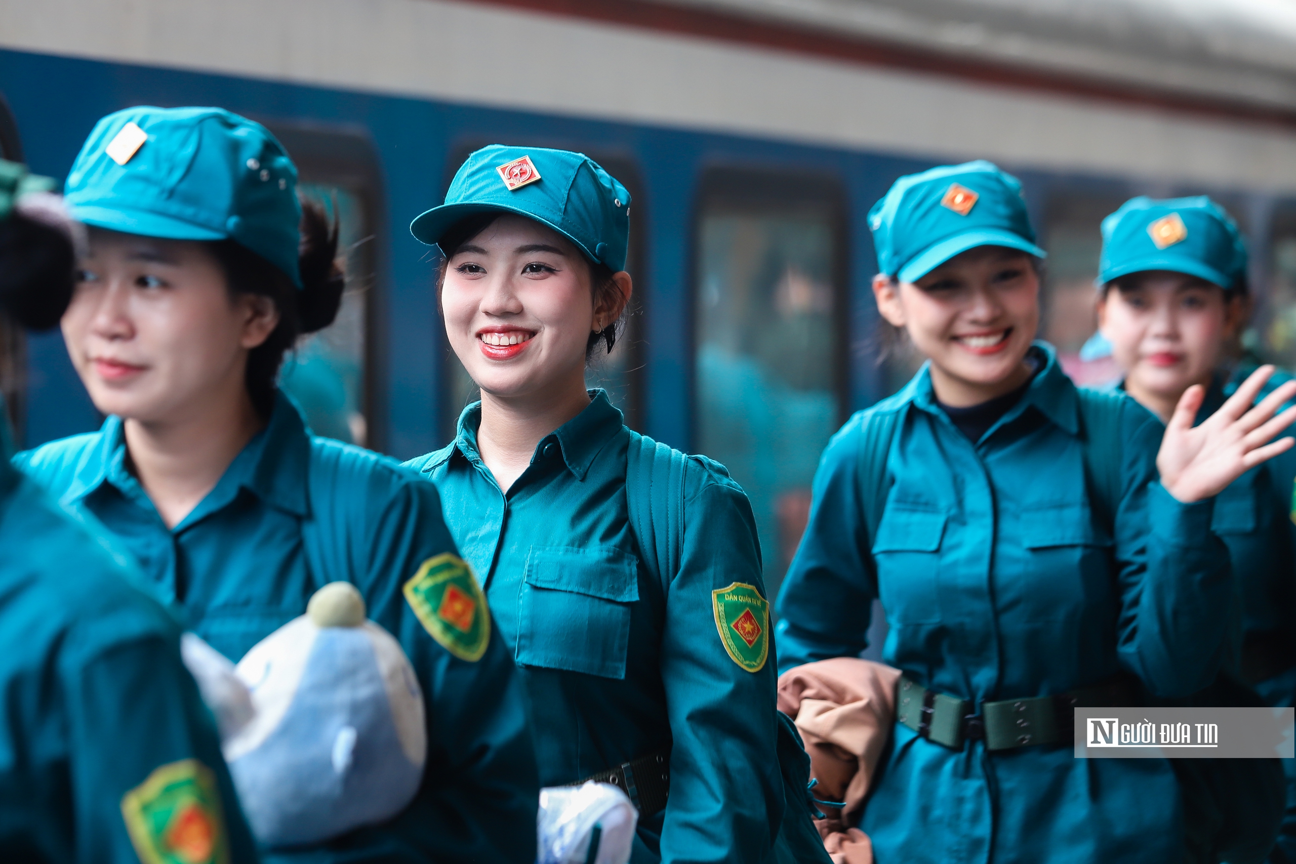 Những Những