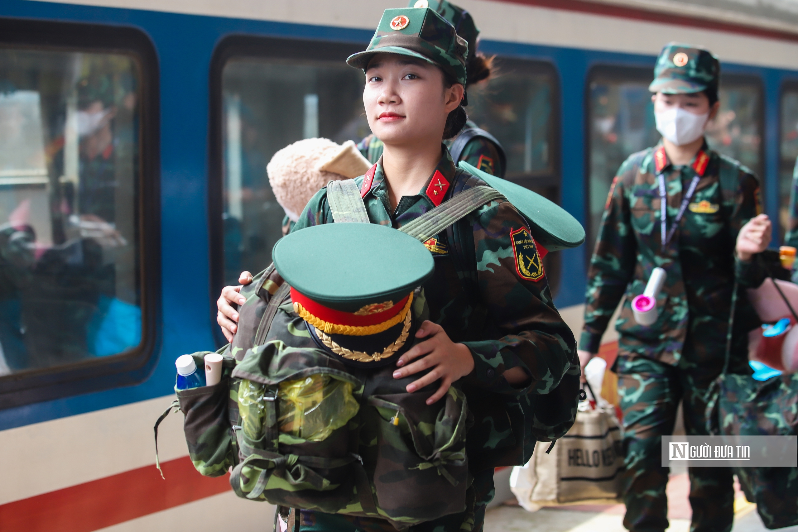 Những Những