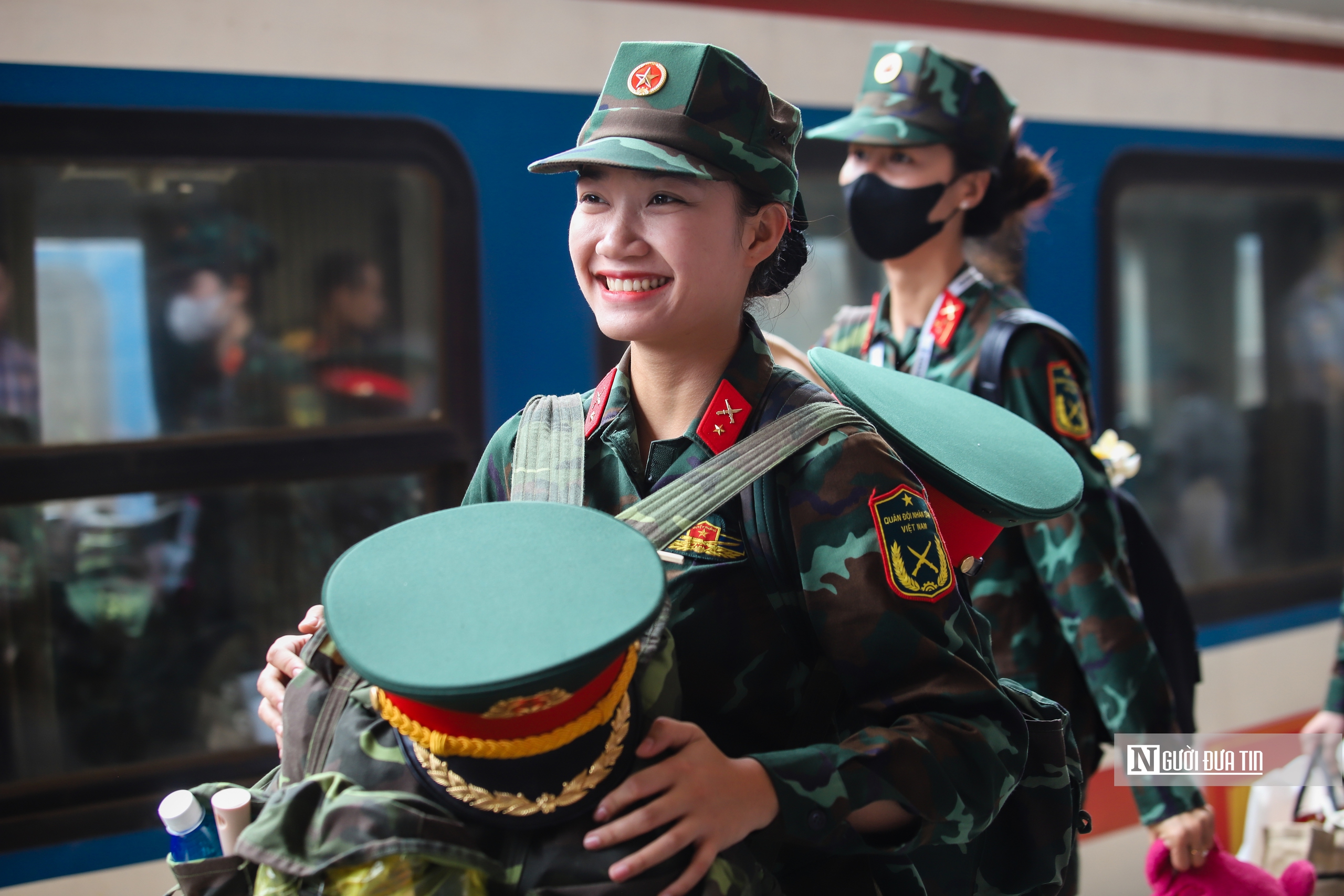 Những Những
