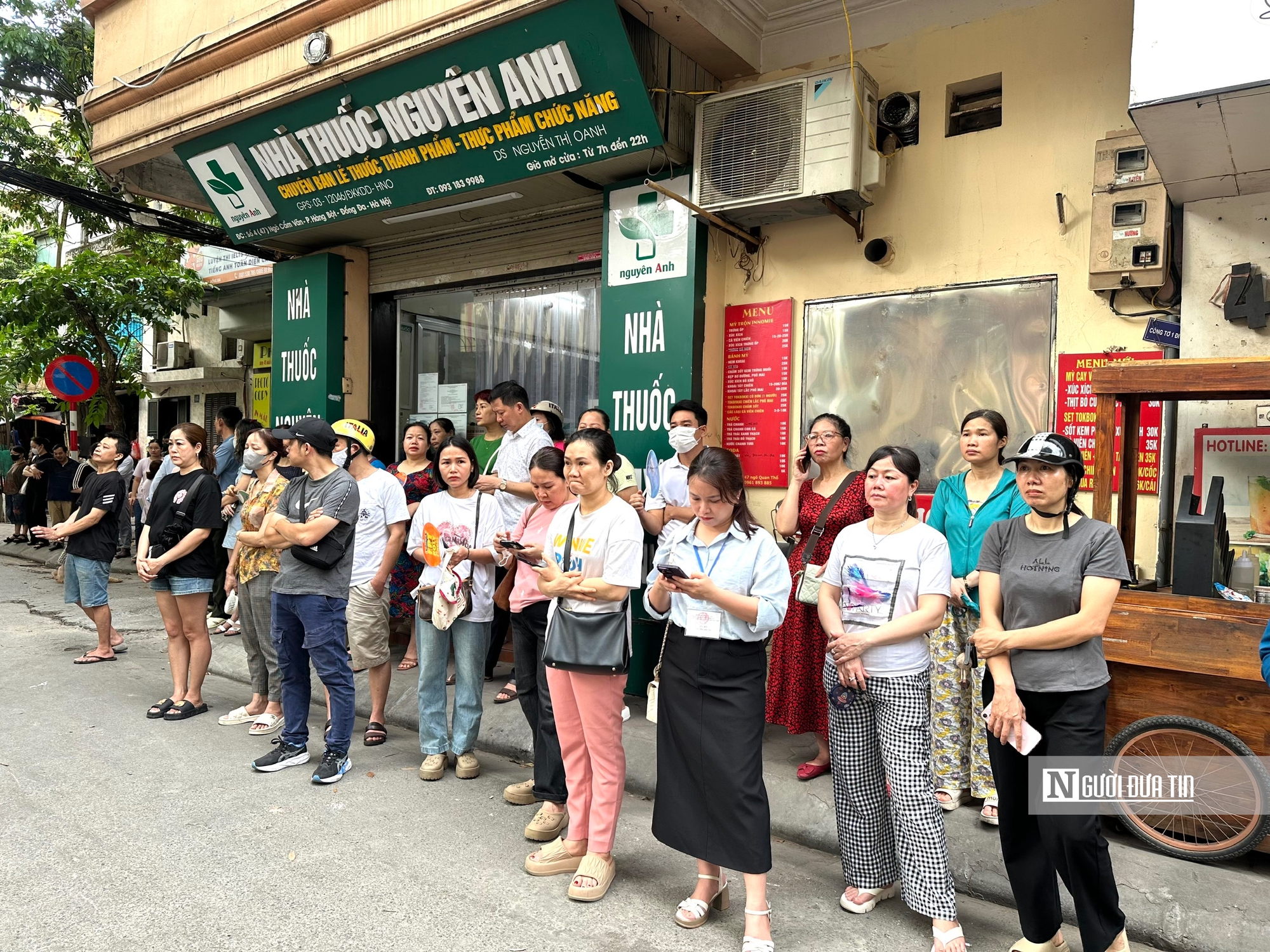 Phụ huynh sụt cân, lo lắng cho sĩ tử trước kỳ thi vào lớp 10- Ảnh 4. Phụ huynh sụt cân, lo lắng cho sĩ tử trước kỳ thi vào lớp 10- Ảnh 4.