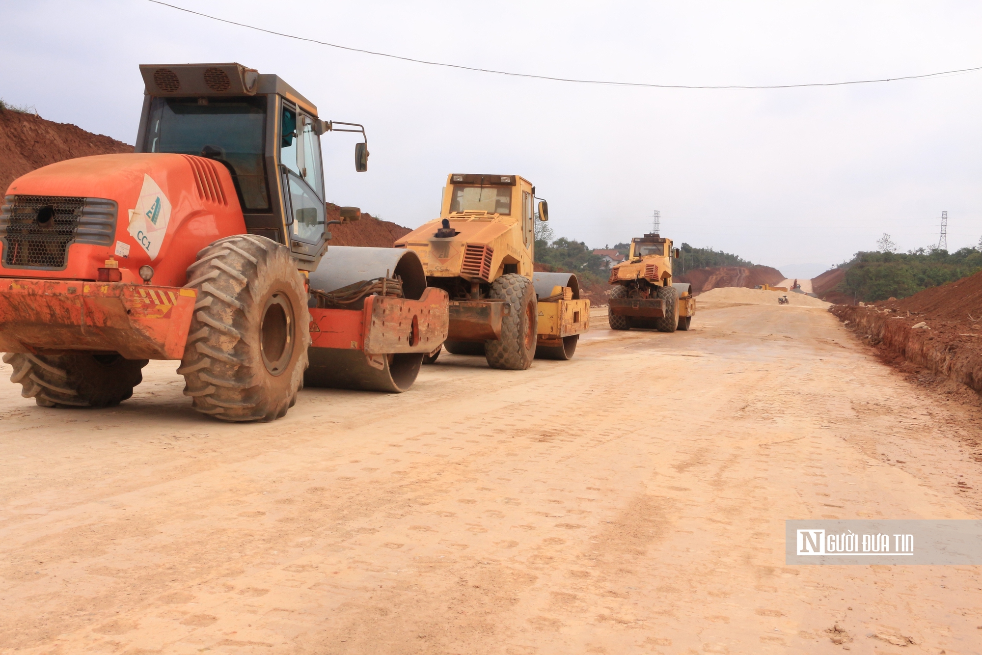 Thứ trưởng Bộ Xây dựng chỉ đạo đẩy nhanh tiến độ cao tốc Khánh Hòa – Buôn Ma Thuột- Ảnh 2. Thứ trưởng Bộ Xây dựng chỉ đạo đẩy nhanh tiến độ cao tốc Khánh Hòa – Buôn Ma Thuột- Ảnh 2.