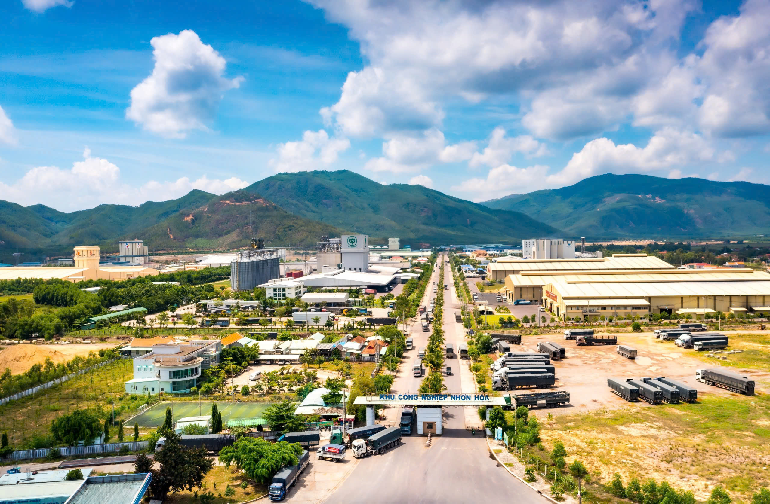 Bình Định:Chấp thuận đầu tư 700 tỷ đồng xây dựng nhà máy sản xuất giấy tại KCN Nhơn Hòa- Ảnh 1. Bình Định:Chấp thuận đầu tư 700 tỷ đồng xây dựng nhà máy sản xuất giấy tại KCN Nhơn Hòa- Ảnh 1.