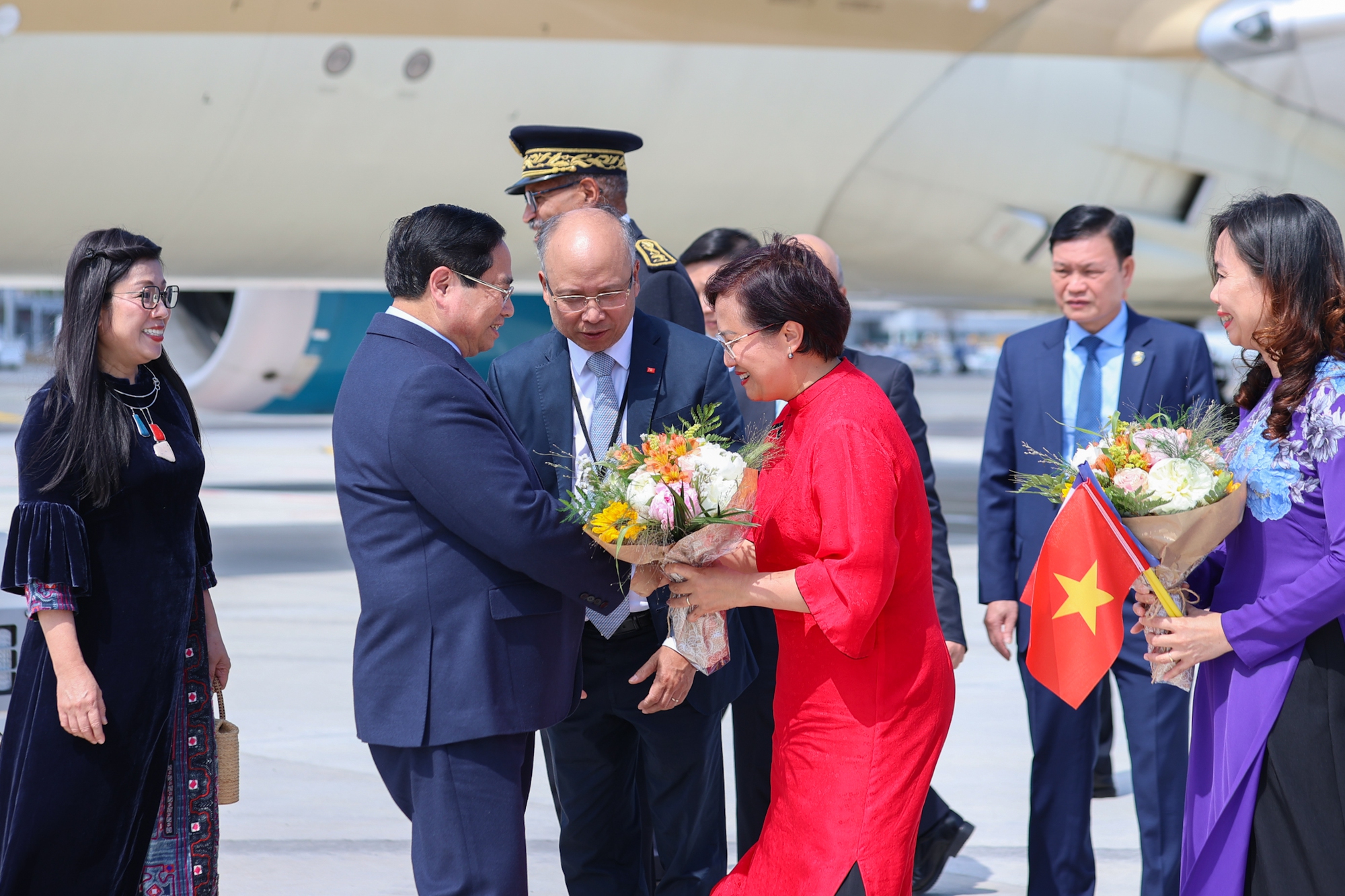 Thủ tướng Phạm Minh Chính bắt đầu chuyến công tác tại Pháp- Ảnh 1. Thủ tướng Phạm Minh Chính bắt đầu chuyến công tác tại Pháp- Ảnh 1.
