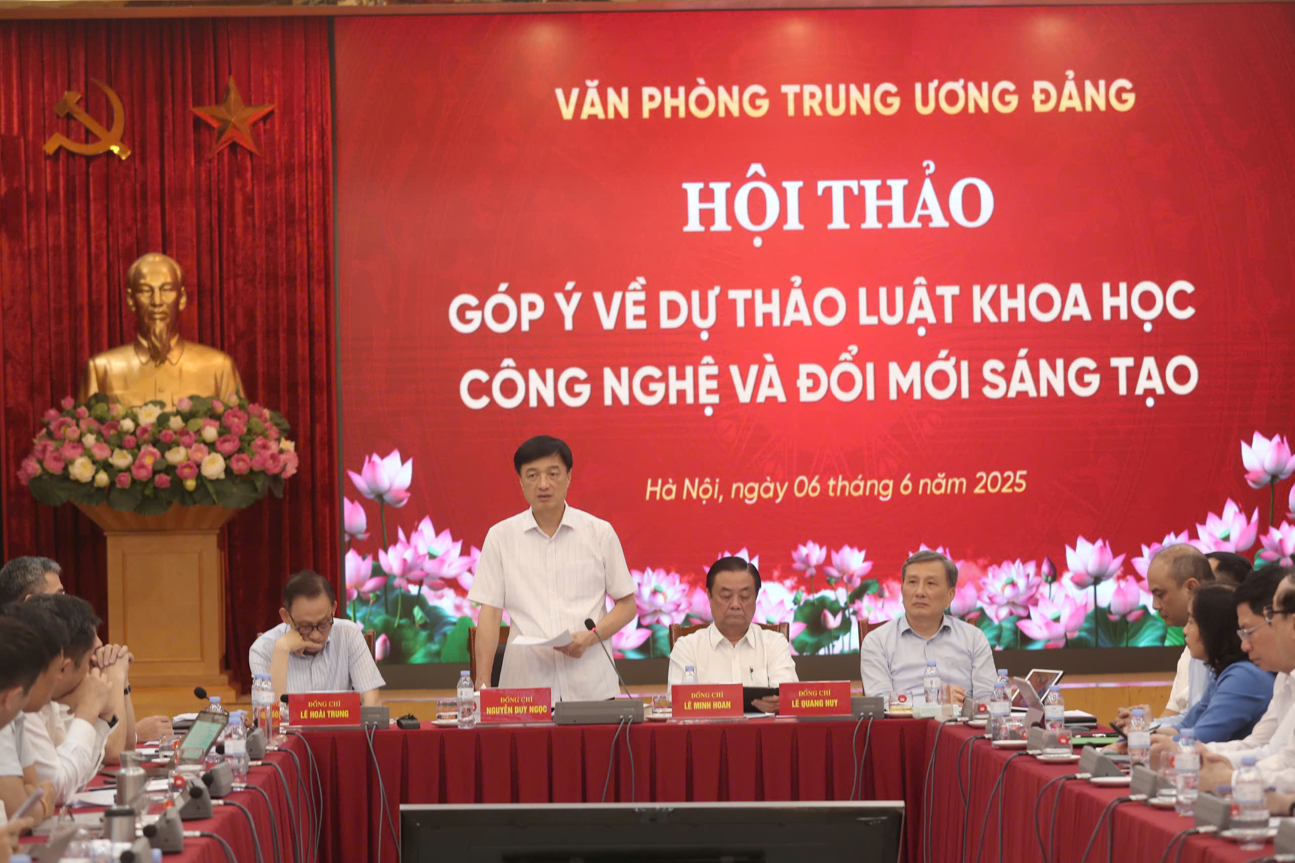 Để khoa học và công nghệ thực sự trở thành động lực phát triển quốc gia- Ảnh 1. Để khoa học và công nghệ thực sự trở thành động lực phát triển quốc gia- Ảnh 1.