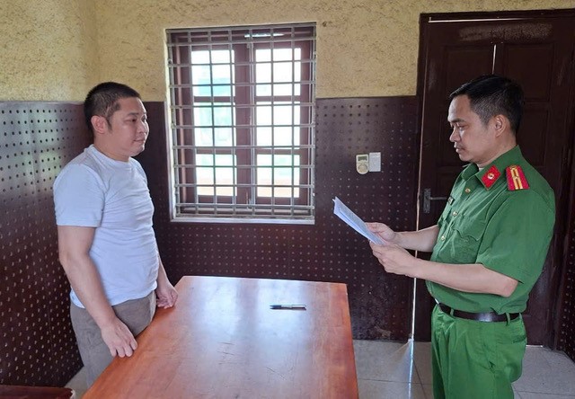 Quảng Ninh: Bắt đối tượng nổ súng trong khu dân cư- Ảnh 1. Quảng Ninh: Bắt đối tượng nổ súng trong khu dân cư- Ảnh 1.
