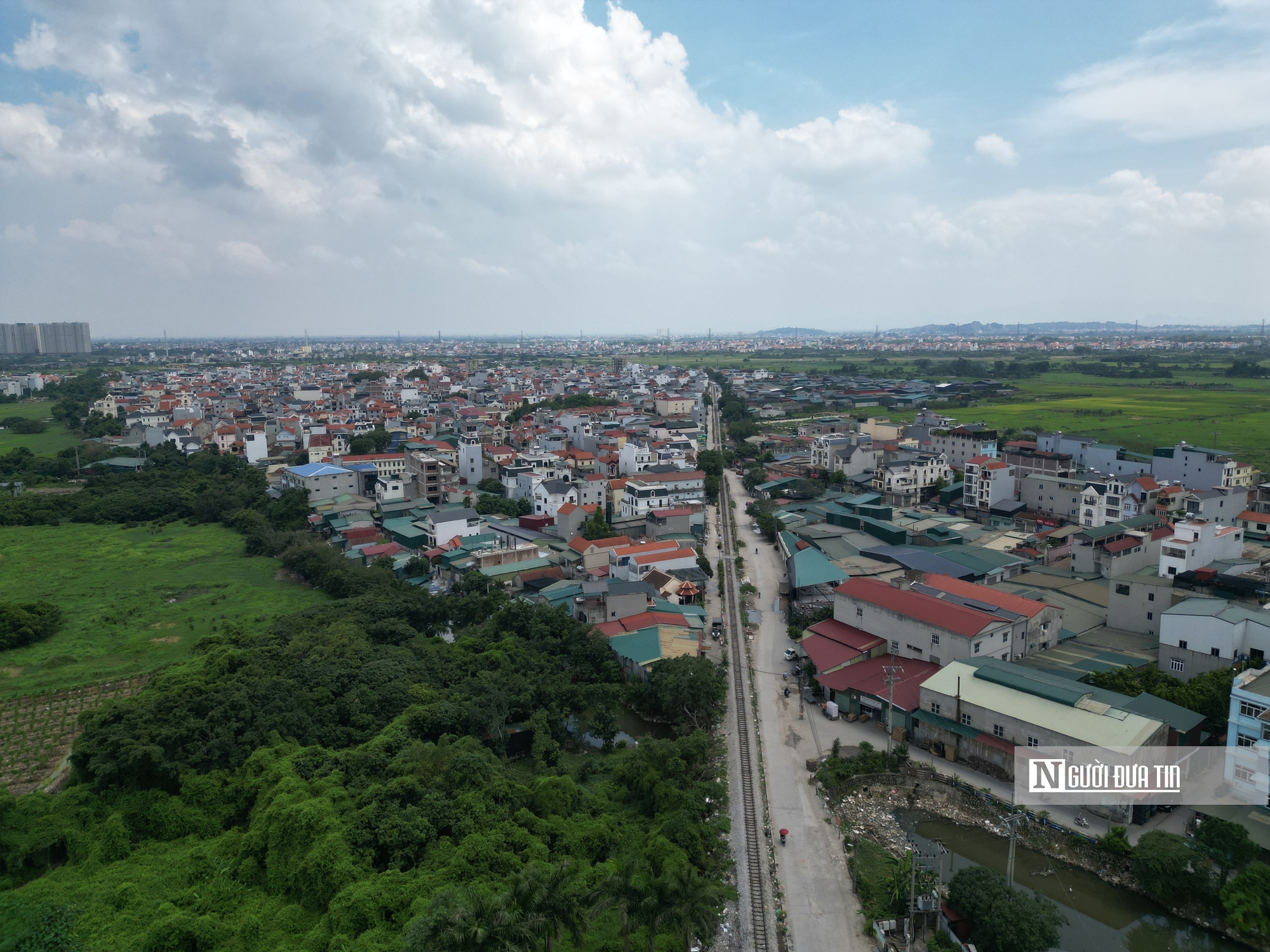 Hàng tấn bánh kẹo hết hạn, không rõ nguồn gốc tại Hàng tấn bánh kẹo hết hạn, không rõ nguồn gốc tại