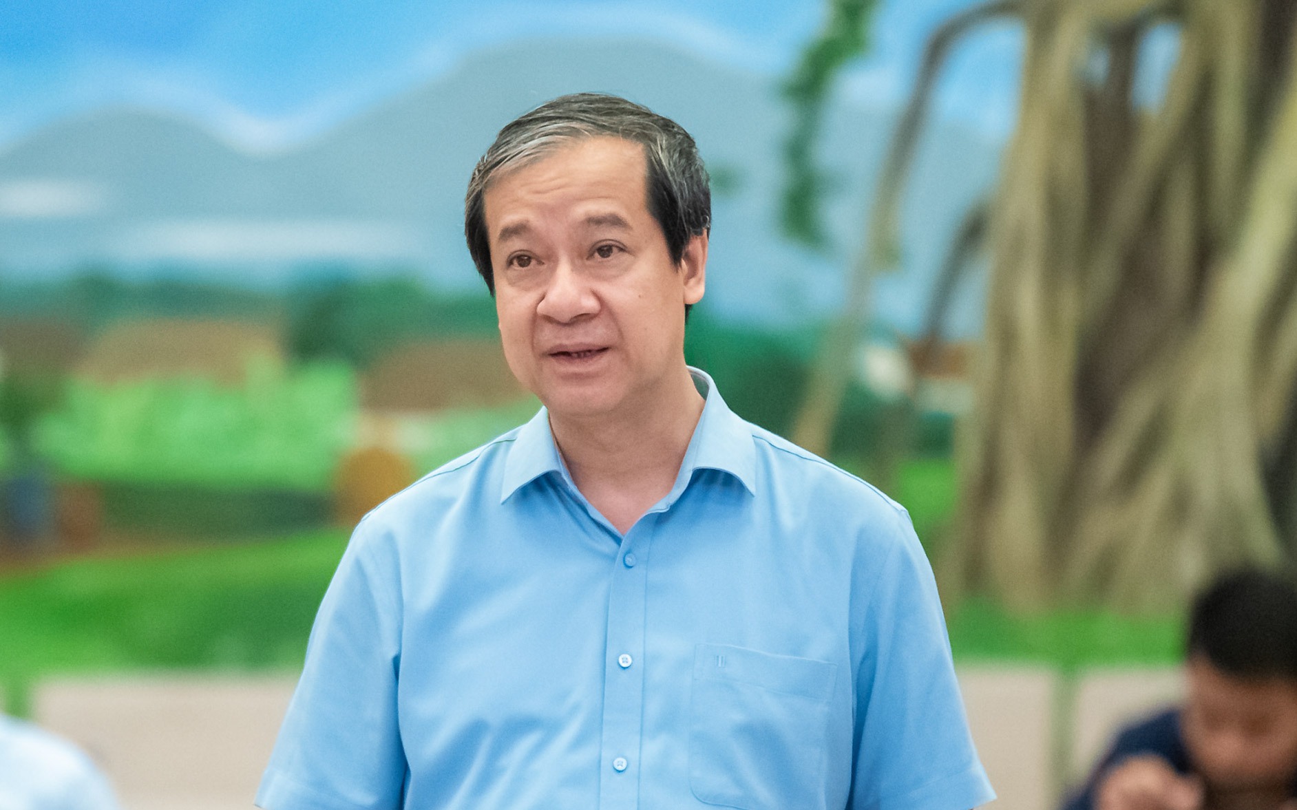 Bộ trưởng GD&ĐT lý giải việc cấm giáo viên dạy thêm  học sinh chính khoá
