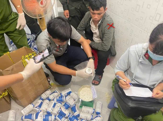 Cuộc chiến với tội phạm ma túy thời kỳ mới – Kỳ 3: Mối họa trong vỏ bọc ngọt ngào- Ảnh 3. Cuộc chiến với tội phạm ma túy thời kỳ mới – Kỳ 3: Mối họa trong vỏ bọc ngọt ngào- Ảnh 3.