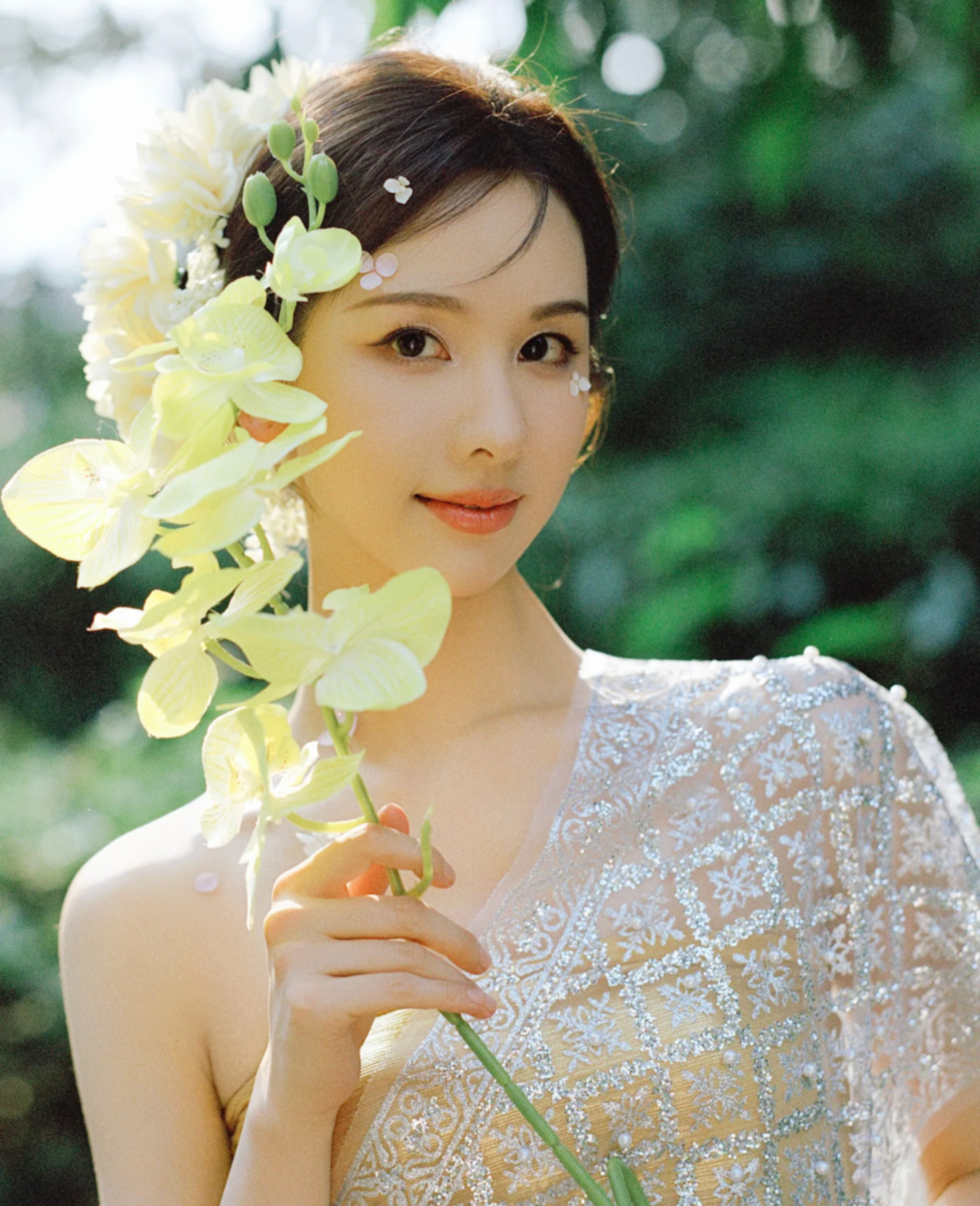 Nhan sắc mỹ nữ là "ánh trăng sáng", hình mẫu lý tưởng khiến hàng triệu người muốn kết hôn- Ảnh 12. Nhan sắc mỹ nữ là "ánh trăng sáng", hình mẫu lý tưởng khiến hàng triệu người muốn kết hôn- Ảnh 12.