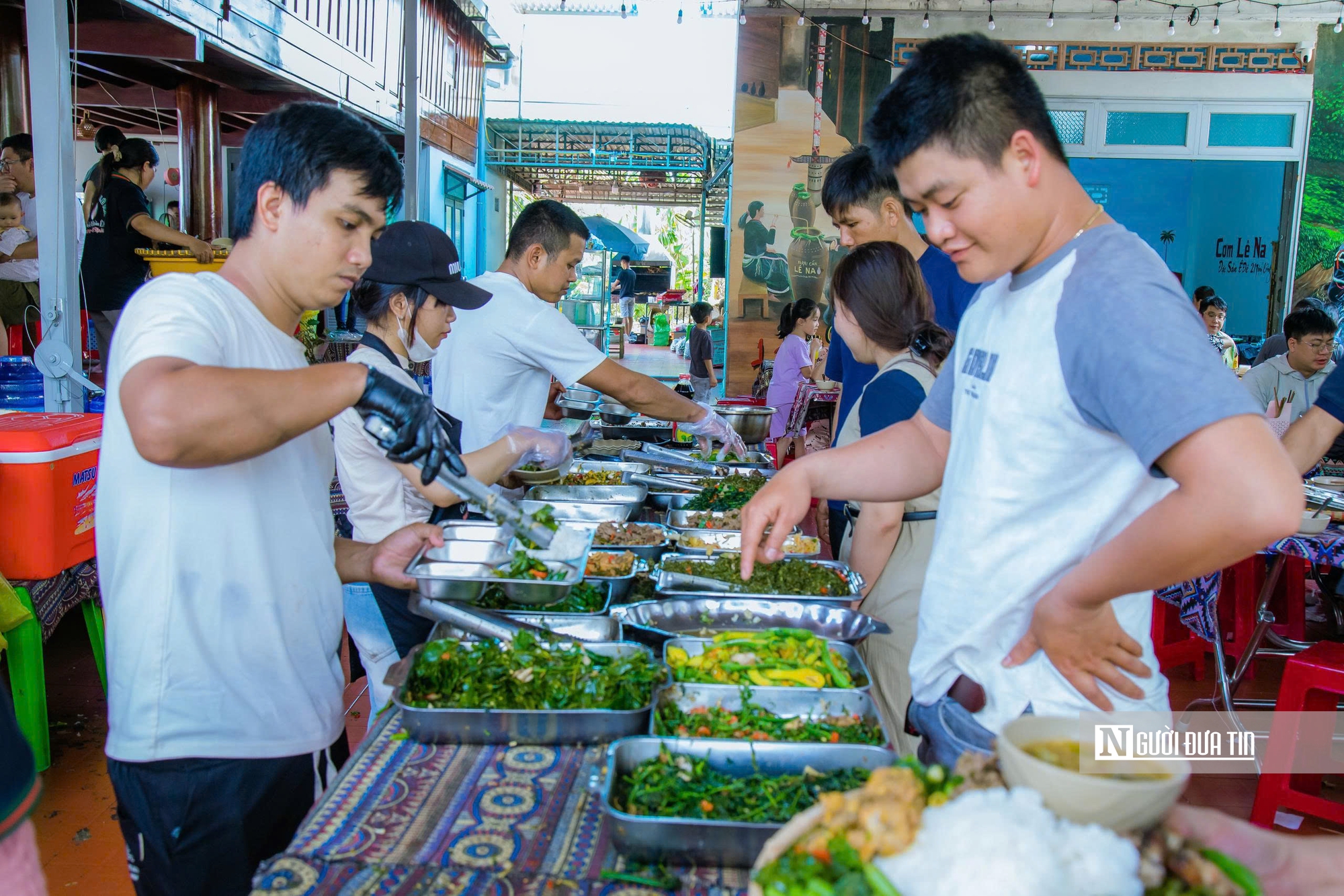 Những món ăn "gây nghiện" khi đến buôn đẹp nhất Đắk Lắk- Ảnh 8. Những món ăn "gây nghiện" khi đến buôn đẹp nhất Đắk Lắk- Ảnh 8.