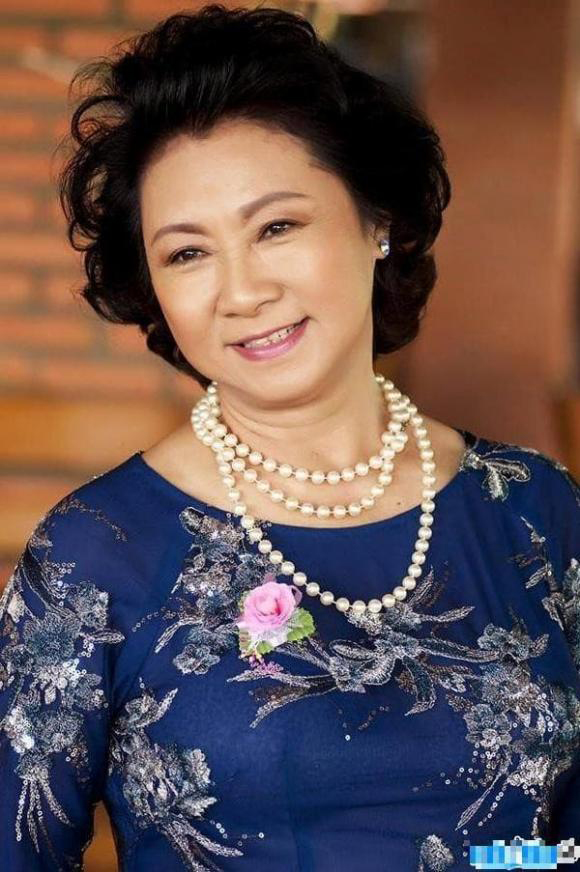 Tuổi U90 của nữ NSND là "hoa khôi màn ảnh" và câu chuyện ngoại hình kén vai- Ảnh 8. Tuổi U90 của nữ NSND là "hoa khôi màn ảnh" và câu chuyện ngoại hình kén vai- Ảnh 8.
