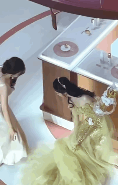 Nhan sắc mỹ nữ là "ánh trăng sáng", hình mẫu lý tưởng khiến hàng triệu người muốn kết hôn- Ảnh 2. Nhan sắc mỹ nữ là "ánh trăng sáng", hình mẫu lý tưởng khiến hàng triệu người muốn kết hôn- Ảnh 2.