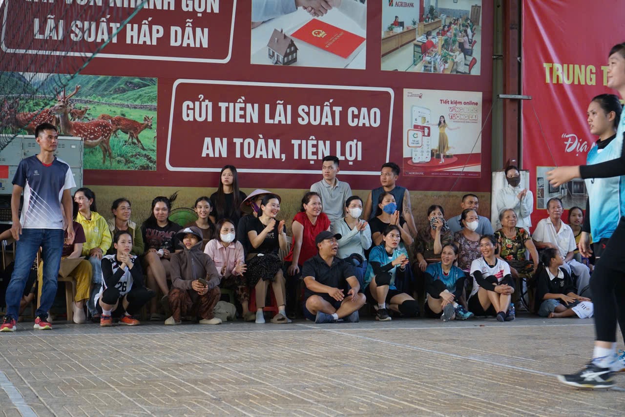 Những hình ảnh ấn tượng giải bóng chuyền nữ tranh cúp Trần Kim Xuyến năm 2025- Ảnh 4. Những hình ảnh ấn tượng giải bóng chuyền nữ tranh cúp Trần Kim Xuyến năm 2025- Ảnh 4.