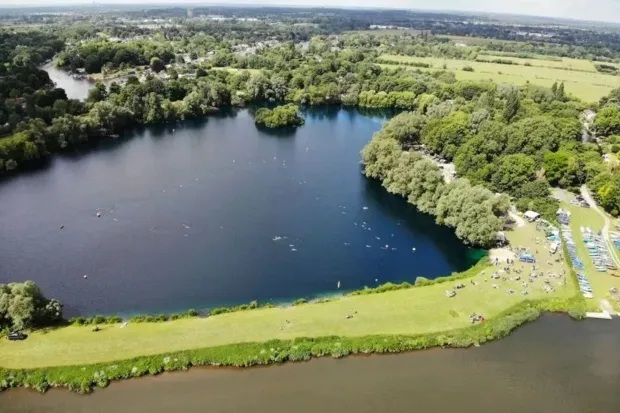 Khu vực diễn ra sự kiện Shepperton Open Water Swim.