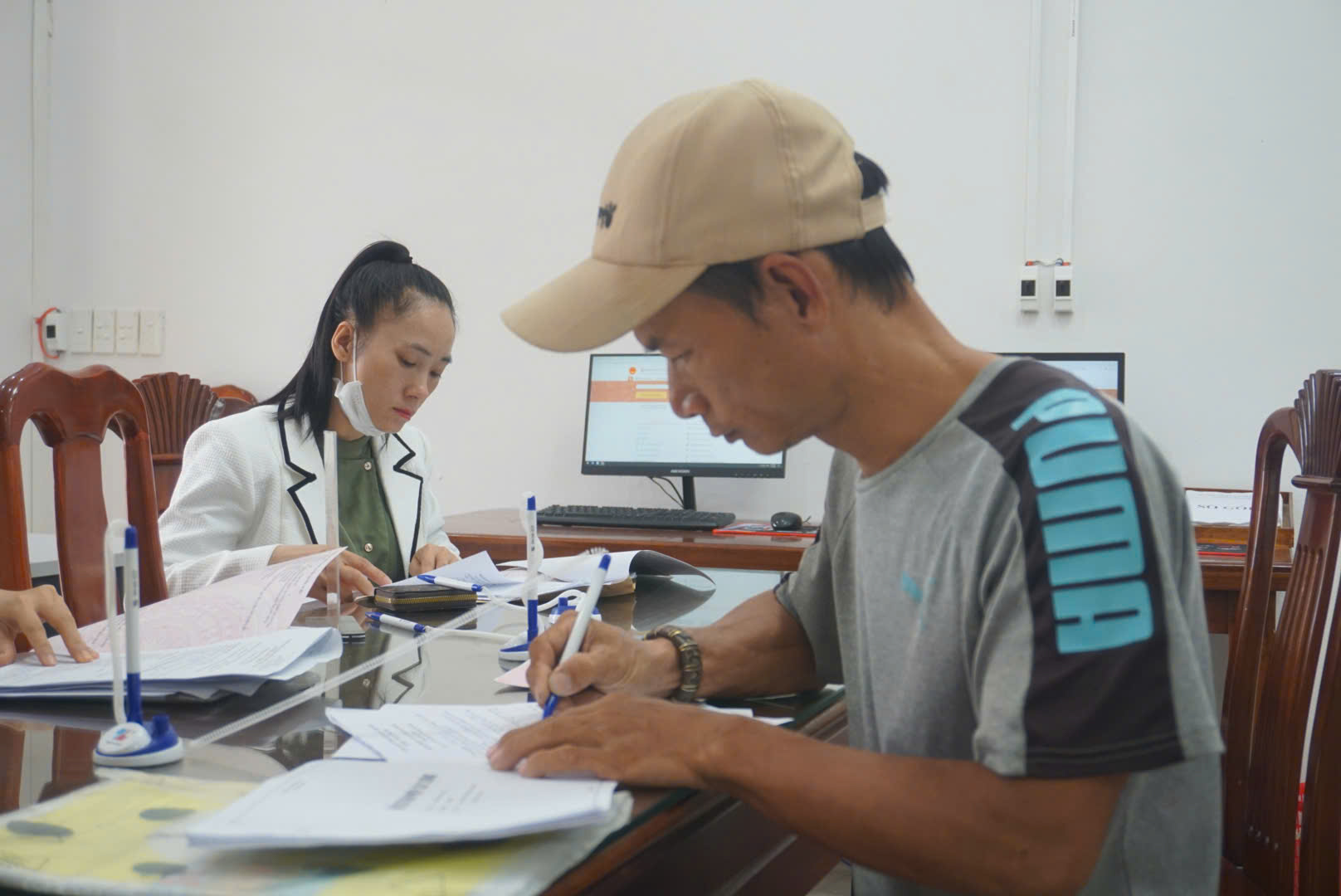 Chính quyền 2 cấp vận hành ngày đầu: Người dân Đà Nẵng hài lòng- Ảnh 6. Chính quyền 2 cấp vận hành ngày đầu: Người dân Đà Nẵng hài lòng- Ảnh 6.