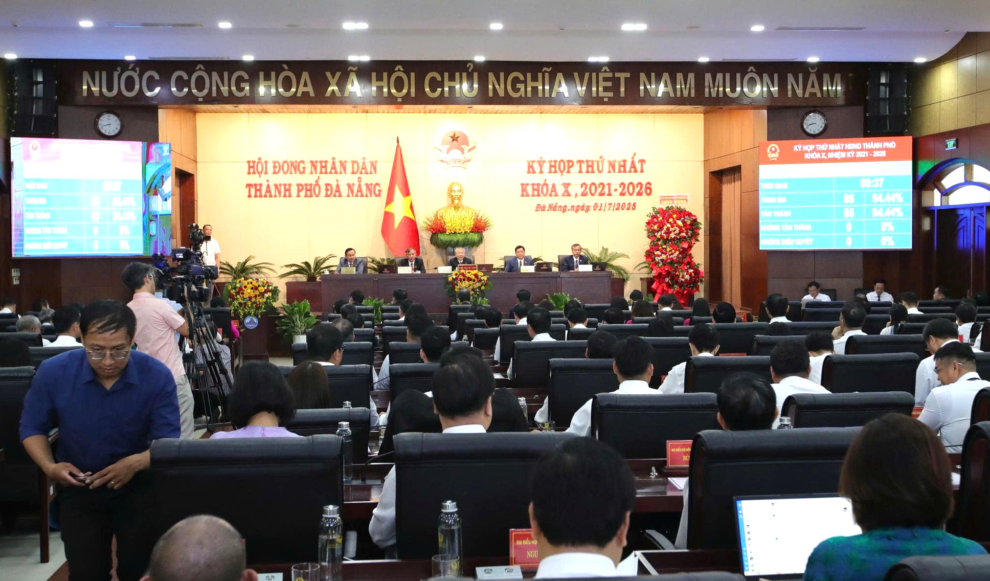 HĐND thành phố Đà Nẵng khóa X họp kỳ đầu sau sáp nhập, kiện toàn bộ máy nhân sự- Ảnh 2. HĐND thành phố Đà Nẵng khóa X họp kỳ đầu sau sáp nhập, kiện toàn bộ máy nhân sự- Ảnh 2.