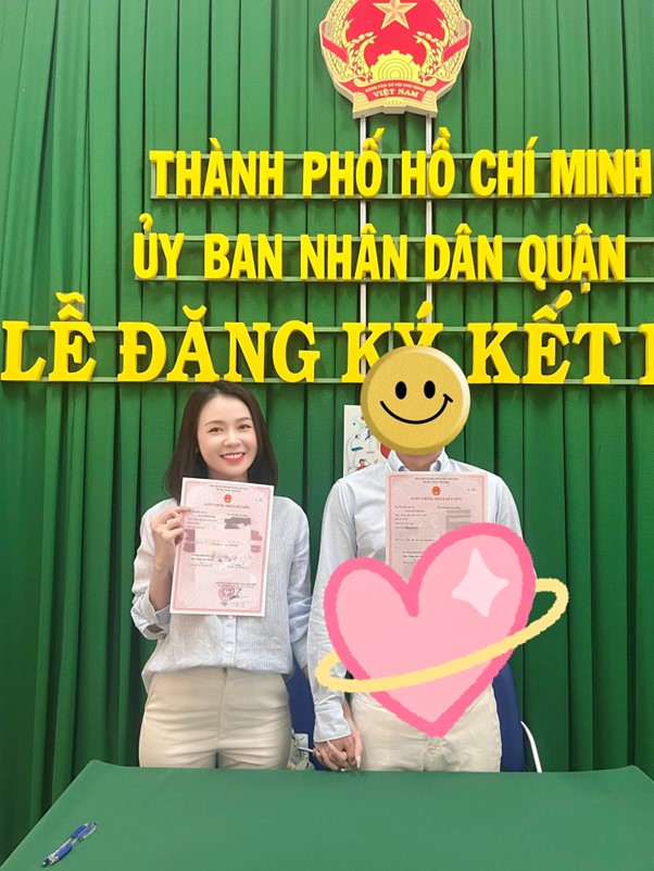 "Hot girl đời đầu" lộ vòng 2 to bất thường, nghi vấn mang bầu lần 2?- Ảnh 3. "Hot girl đời đầu" lộ vòng 2 to bất thường, nghi vấn mang bầu lần 2?- Ảnh 3.