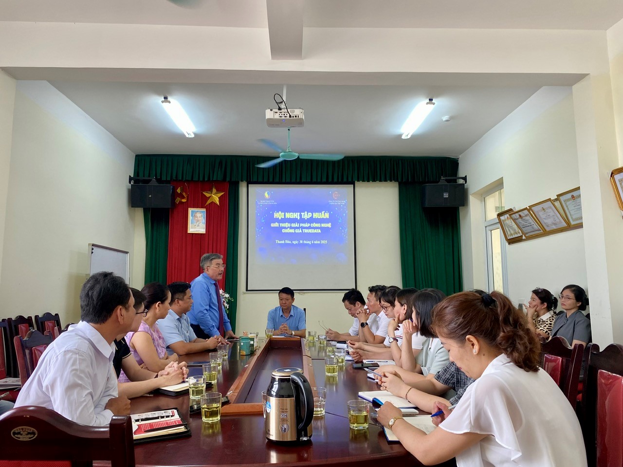 ACTIV Việt Nam phối hợp tập huấn giải pháp TrueData cho Trung tâm Kỹ Thuật Tiêu chuẩn Đo lường Chất lượng và Ứng dụng, Chuyển giao KHCN tỉnh Thanh Hóa- Ảnh 2. ACTIV Việt Nam phối hợp tập huấn giải pháp TrueData cho Trung tâm Kỹ Thuật Tiêu chuẩn Đo lường Chất lượng và Ứng dụng, Chuyển giao KHCN tỉnh Thanh Hóa- Ảnh 2.