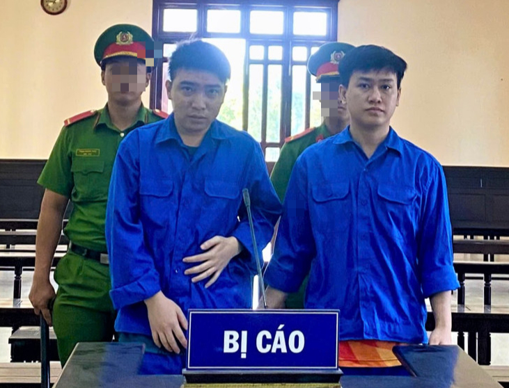 Tổ chức ăn nhậu rồi “bay lắc”, 2 thanh niên lĩnh 16 năm tù- Ảnh 1. Tổ chức ăn nhậu rồi “bay lắc”, 2 thanh niên lĩnh 16 năm tù- Ảnh 1.