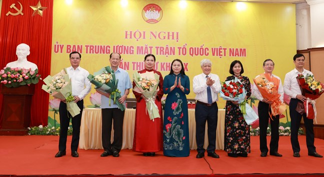 Hiệp thương cử 6 nhân sự giữ chức Phó Chủ tịch Ủy ban Trung ương MTTQ Việt Nam - Ảnh 1.