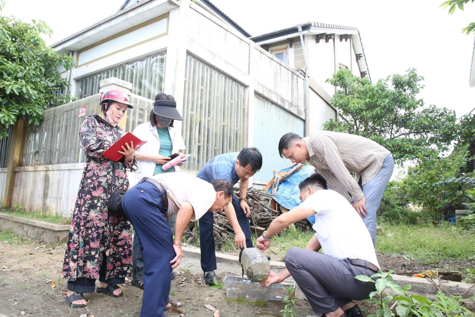 Hà Tĩnh: Bệnh sốt xuất huyết tiềm ẩn nguy cơ diễn biến phức tạp - Ảnh 3.