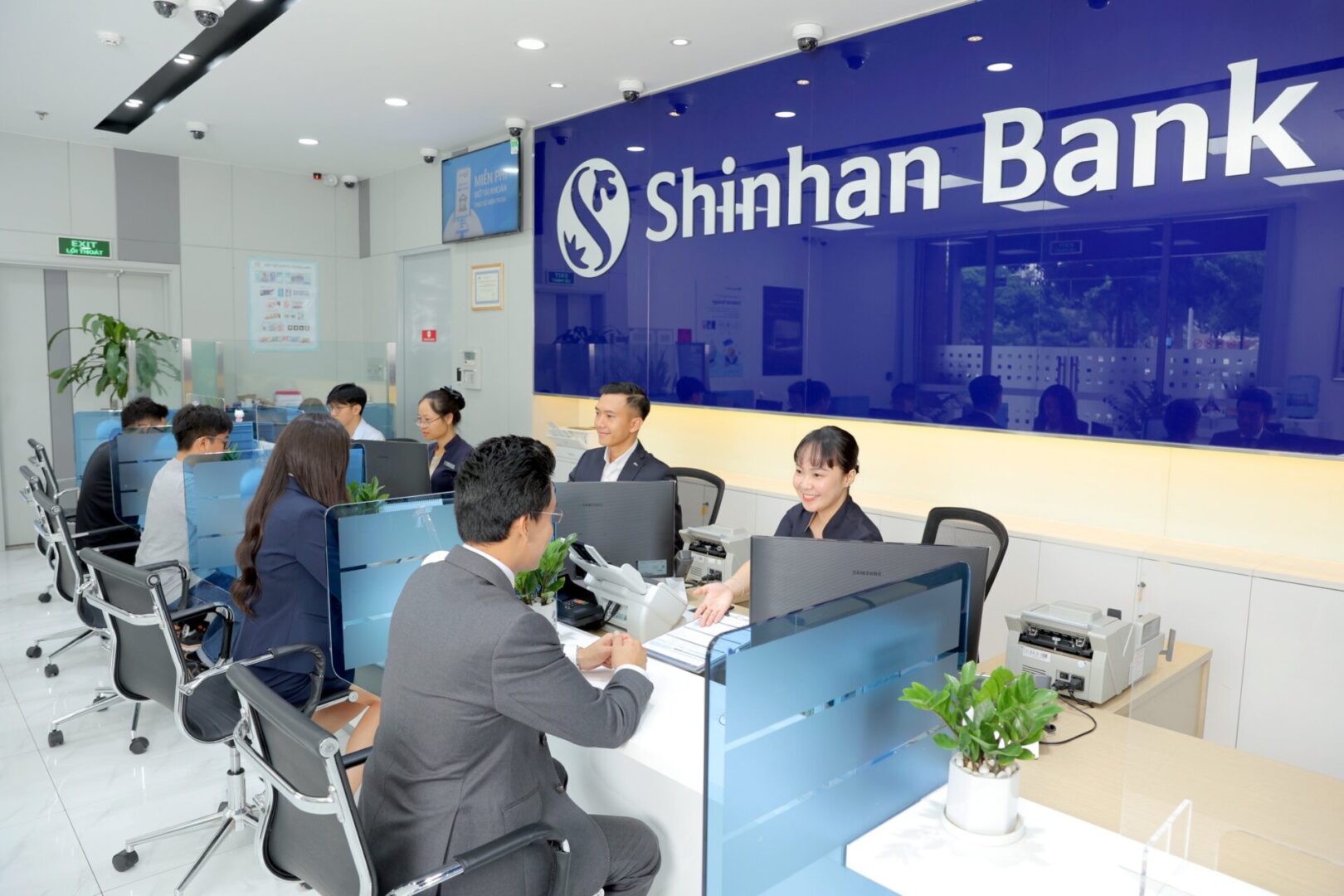 Shinhan Bank Việt Nam còn nhiều bất cập trong kiểm soát tín dụng - Ảnh 1.