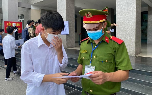 Có được đăng ký học trường công an và trường ngoài ngành cùng lúc không? - Ảnh 1.