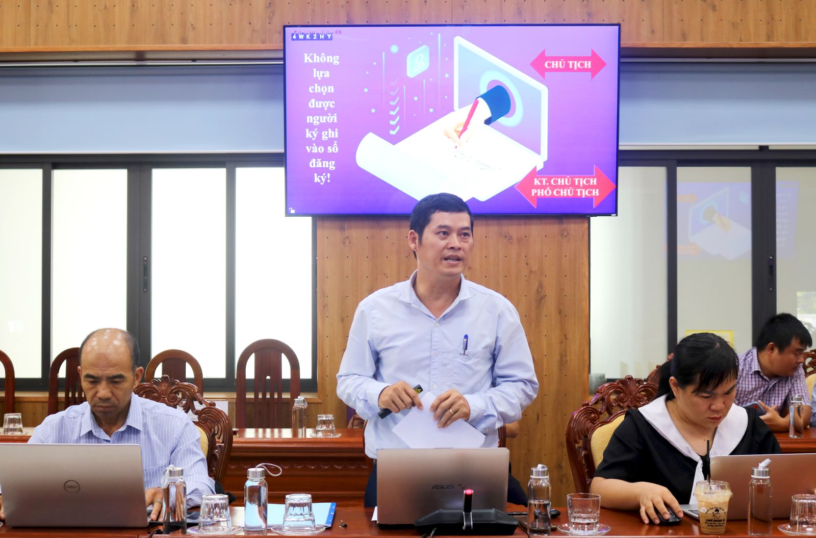 Gia Lai: Cán bộ 135 xã, phường được tập huấn nâng cao chất lượng dịch vụ hành chính, phục vụ người dân- Ảnh 2. Gia Lai: Cán bộ 135 xã, phường được tập huấn nâng cao chất lượng dịch vụ hành chính, phục vụ người dân- Ảnh 2.